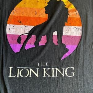 DISNEY women’s L “LION KING”, black cap sleeve T-SHIRT